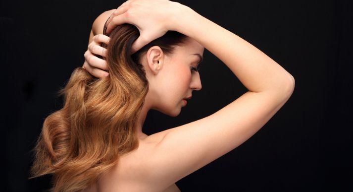 The Science Behind Hair Moisture: How to Keep Your Locks Healthy